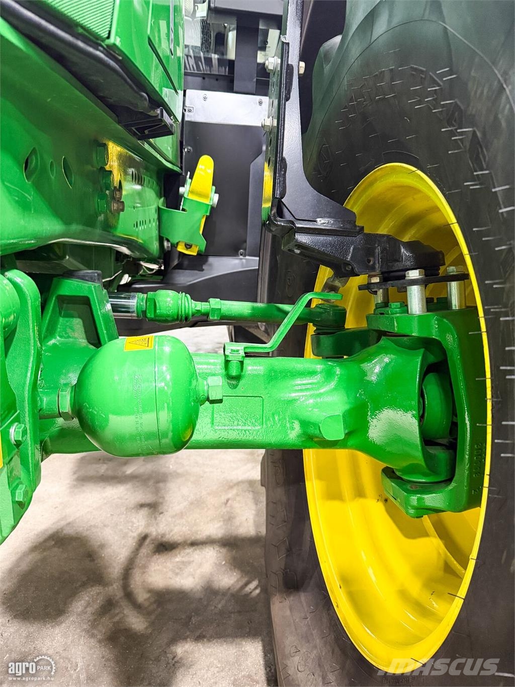 John Deere 6215R DirectDrive Eco 24/24 40 km/h, rugózott híd, Traktory