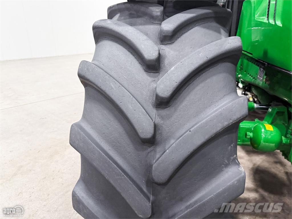 John Deere 6215R DirectDrive Eco 24/24 40 km/h, rugózott híd, Traktory
