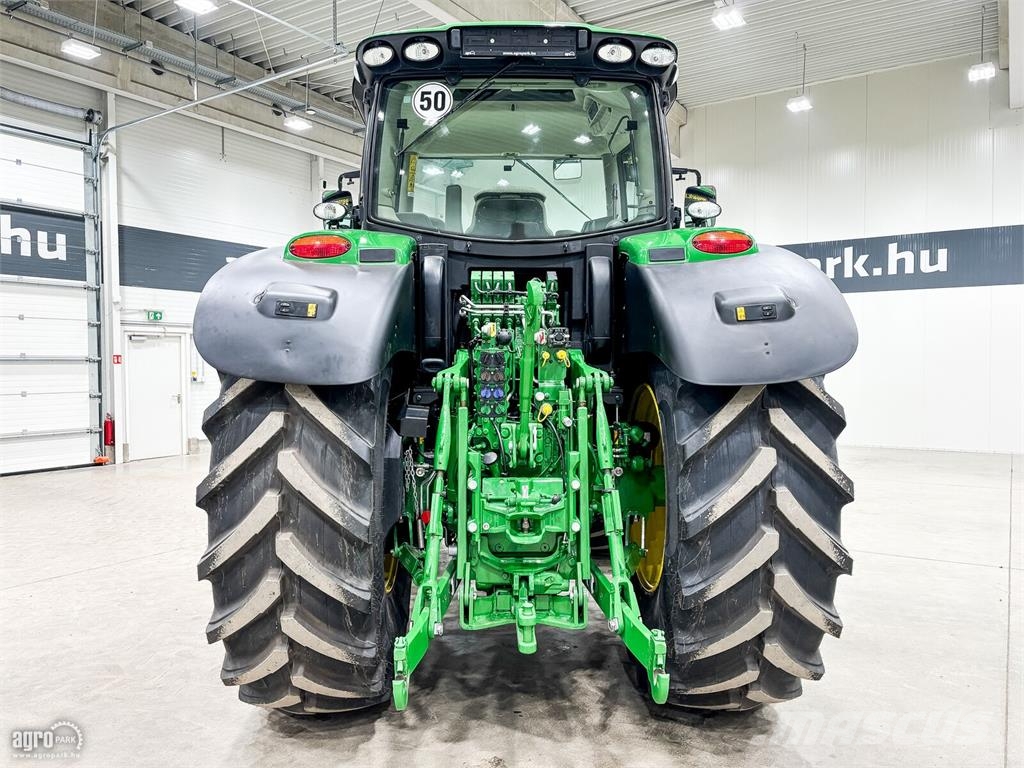 John Deere 6215R DirectDrive Eco 24/24 50 km/h váltó, rugózot Traktori