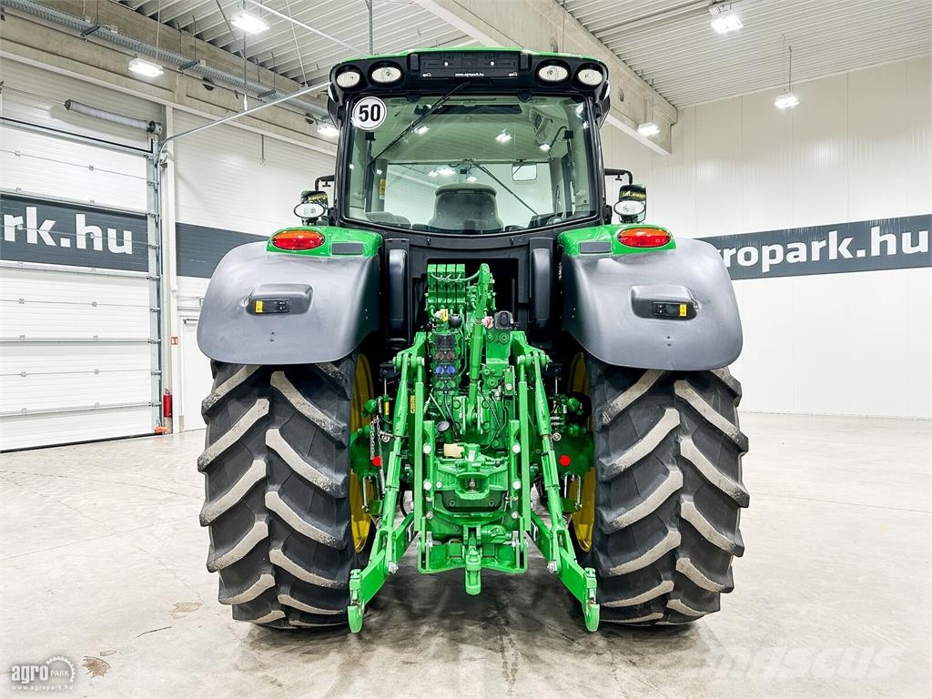 John Deere 6215R DirectDrive Eco 24/24 50 km/h váltó, rugózot Traktori