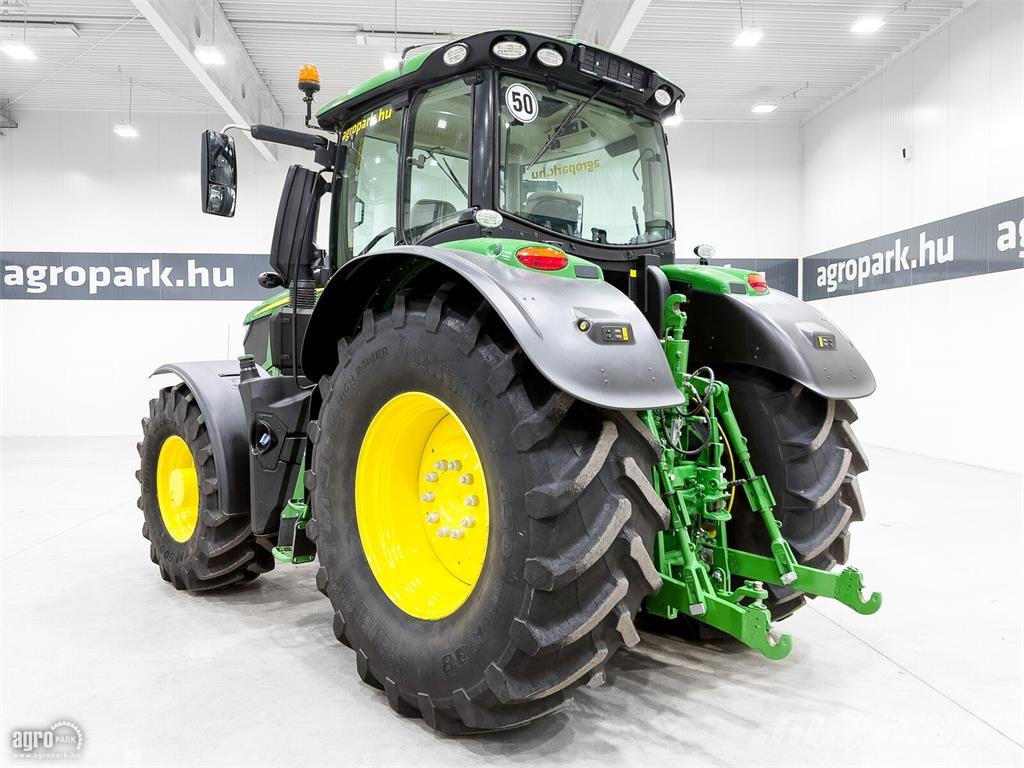 John Deere 6250R AutoPowr IVT 50 km/h, rugózott híd, rugózott Traktori