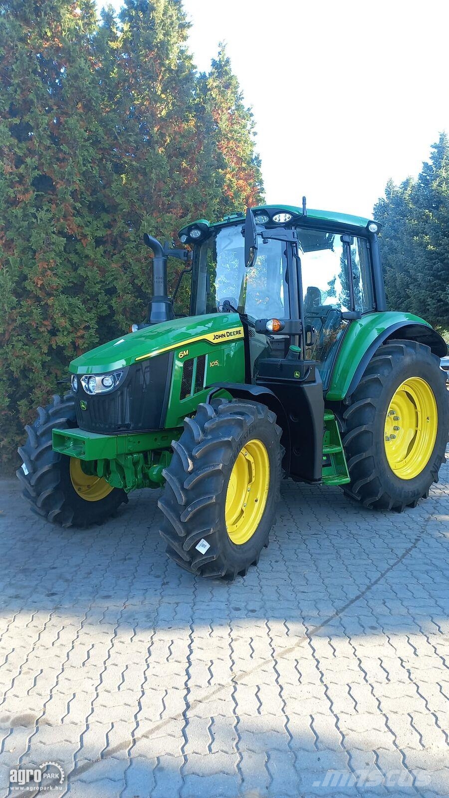 John Deere 6M 105 AutoQuad Plus Eco 24/24 40 km/h váltó, rugó Traktoren