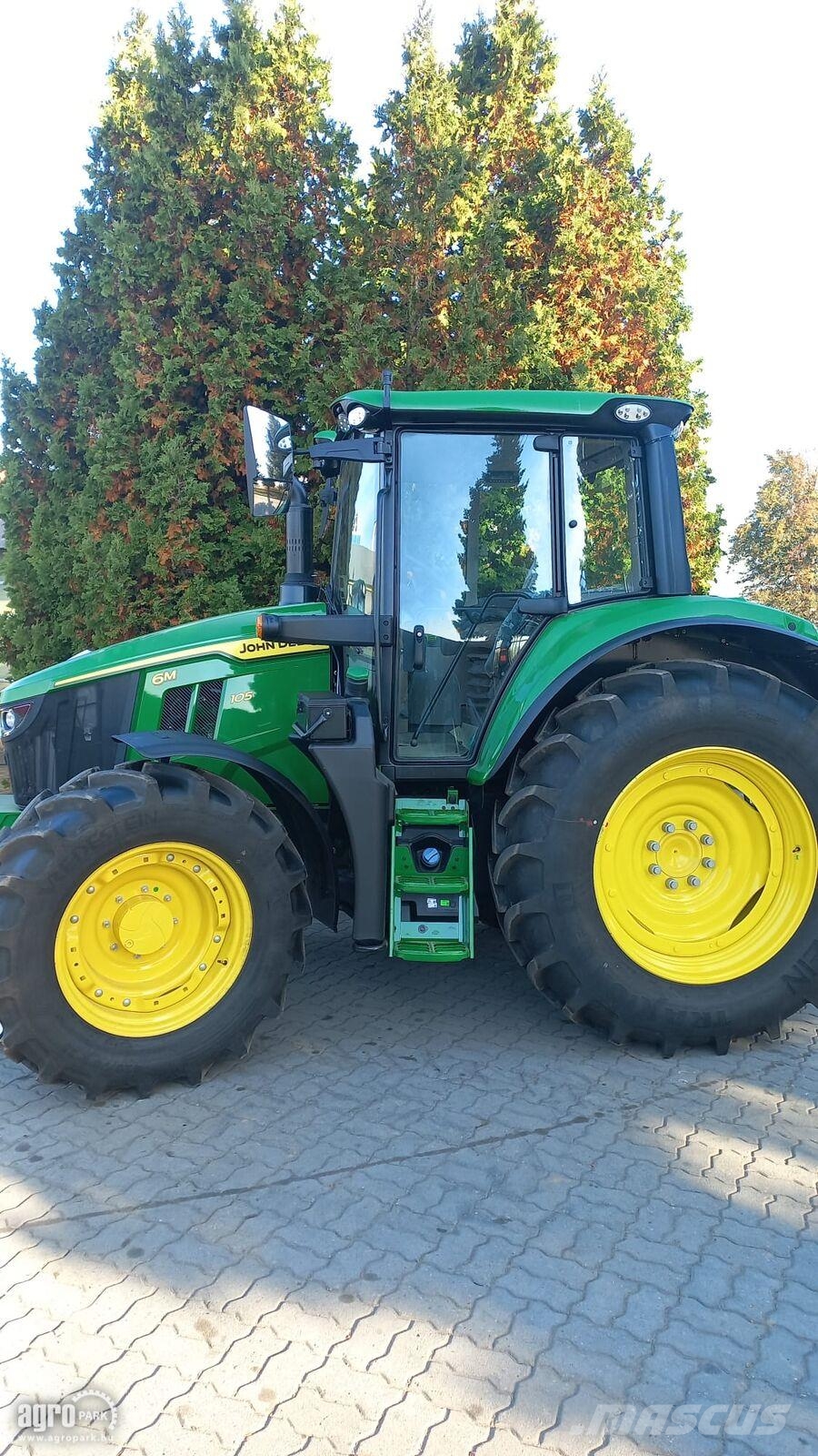 John Deere 6M 105 AutoQuad Plus Eco 24/24 40 km/h váltó, rugó Traktoren