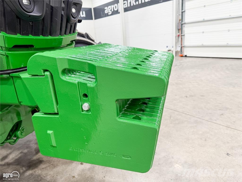 John Deere 6M 155 AutoQuad Plus 20/20 50 km/h váltó, rugózott Traktoren