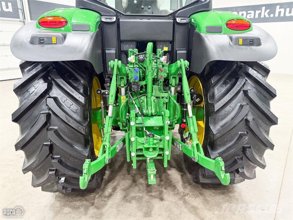 John Deere 6M 155 AutoQuad Plus 20/20 50 km/h váltó, rugózott الجرارات