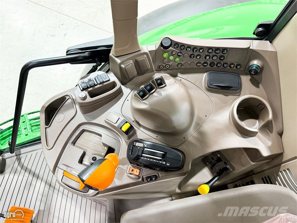 John Deere 6M 155 AutoQuad Plus 20/20 50 km/h váltó, rugózott Traktoren