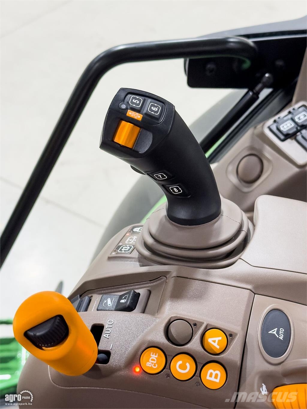 John Deere 6M 165 CommandQuad Plus Eco 20/20 40 km/h, rugózot Tractoren