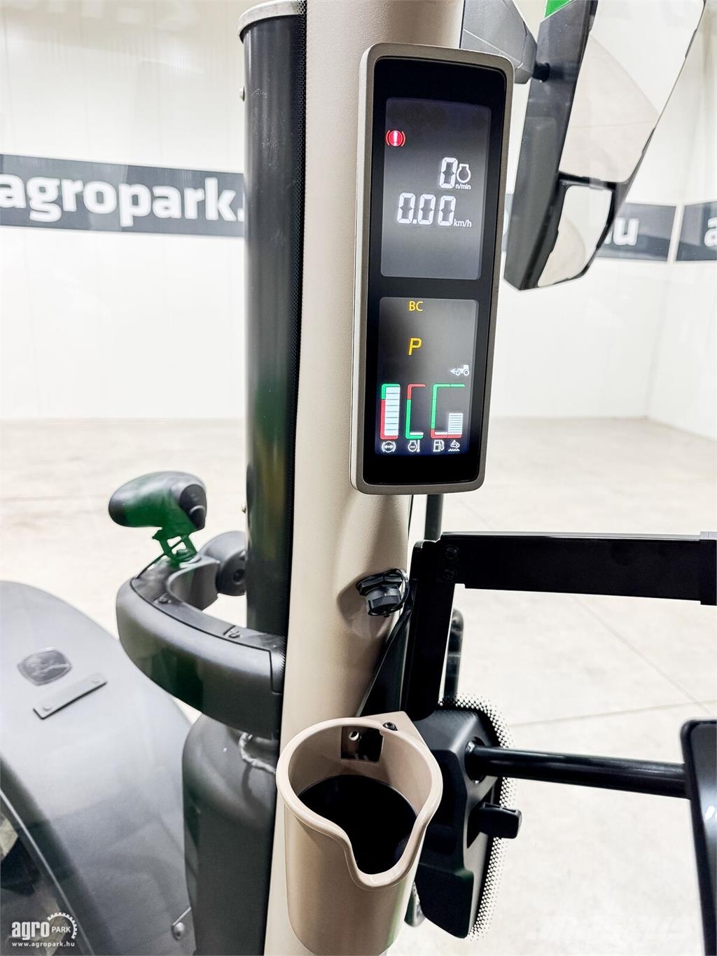 John Deere 6R 155 DirectDrive Eco 24/24 50 km/h váltó, rugózo Tractoren