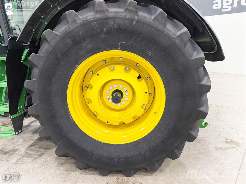 John Deere 7230R e23 Powershift 40 km/h, rugózott híd, Active الجرارات