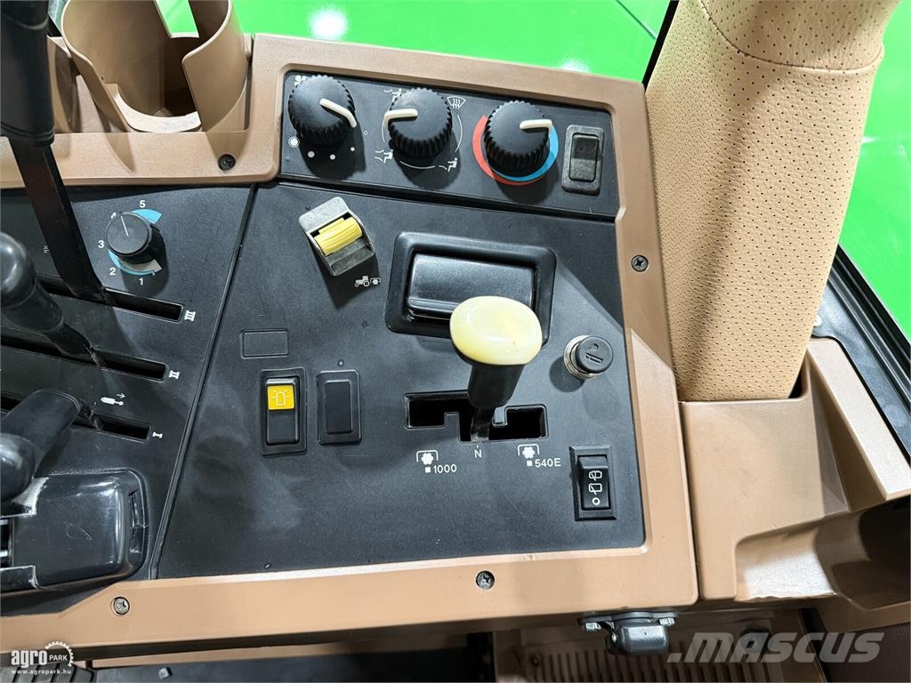 John Deere 7810 19/7 Powershift 40 km/h, légfék, 8,1 literes  الجرارات