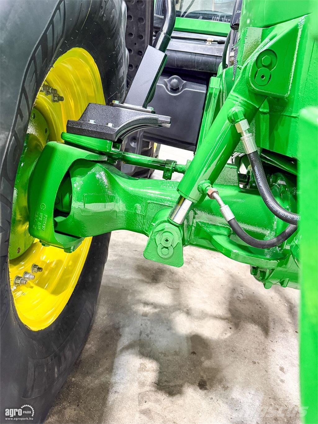 John Deere 7830 AutoQuad Eco 20/20 40 km/h váltó, TLS rugózot Traktoriai