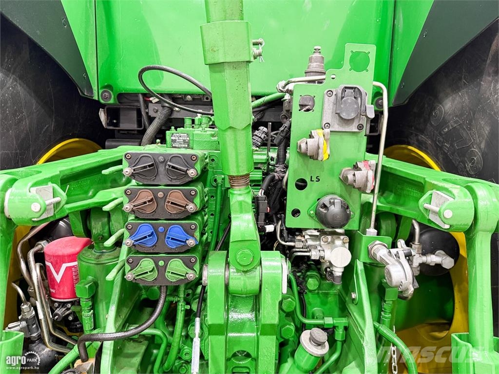 John Deere 8270R 16/5 Powershift 40 km/h, rugózott híd, rugóz الجرارات