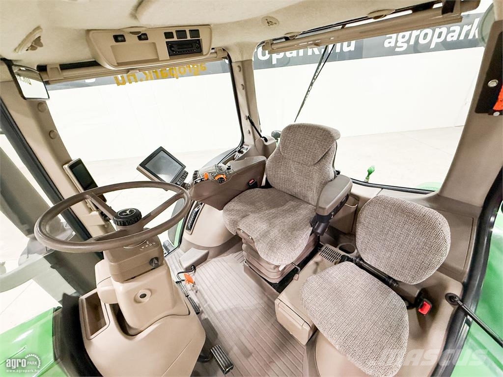 John Deere 8270R 16/5 Powershift 40 km/h, rugózott híd, rugóz الجرارات