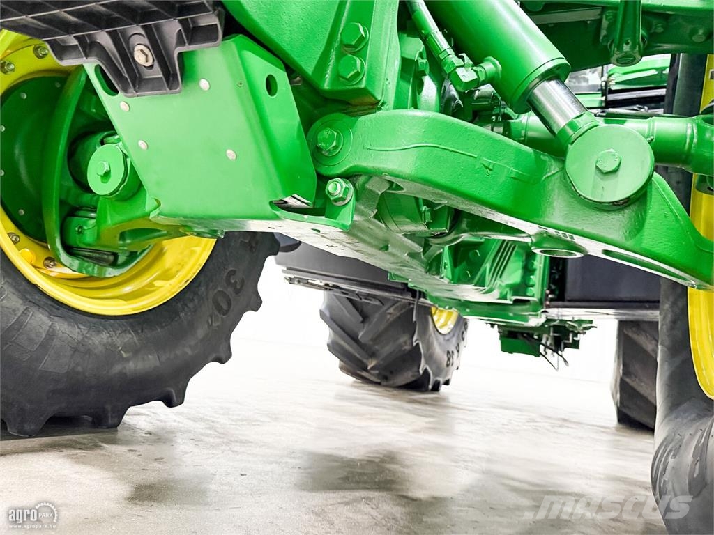 John Deere 8295R 16/5 Powershift 40 km/h váltó, rugózott híd, Traktoriai