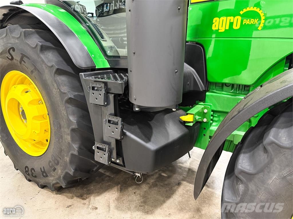 John Deere 8295R 16/5 Powershift 40 km/h váltó, rugózott híd, Traktoriai