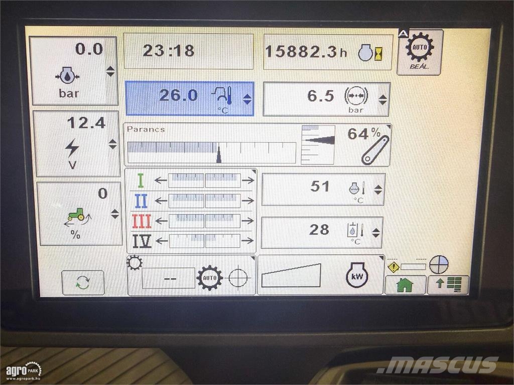 John Deere 8310R 16/5 Powershift 40 km/h váltó, ILS rugózott  الجرارات
