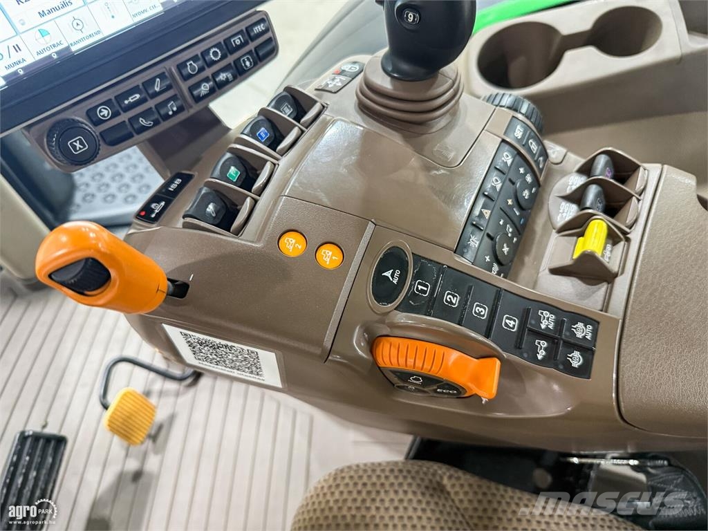 John Deere 8400R e23 Powershift 50 km/h váltó, rugózott híd, Трактора
