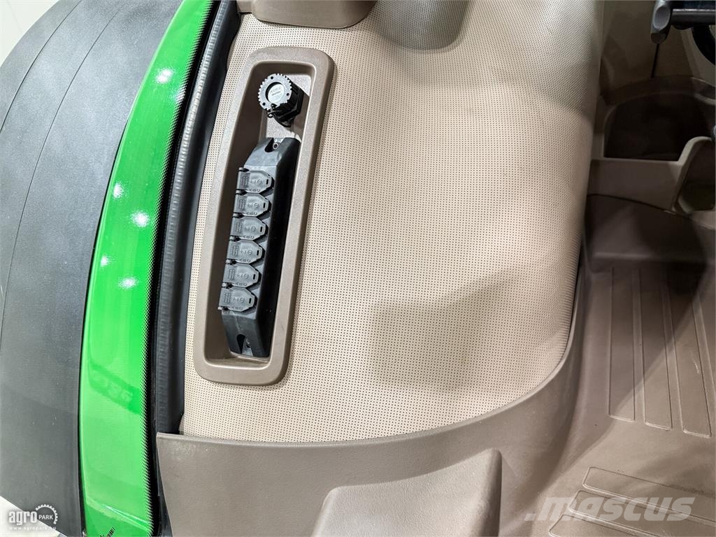 John Deere 8400R e23 Powershift 50 km/h váltó, rugózott híd, Трактора