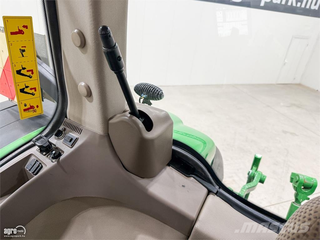John Deere 8400R e23 Powershift 50 km/h váltó, rugózott híd, Трактора