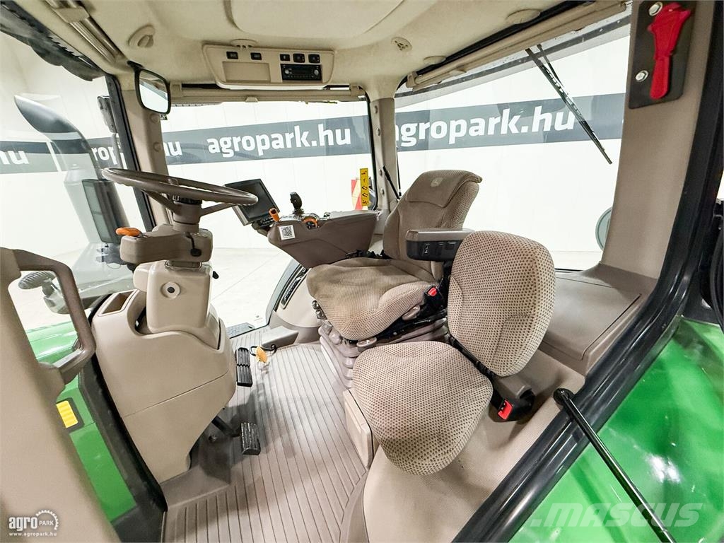John Deere 8400R e23 Powershift 50 km/h váltó, rugózott híd, Трактора