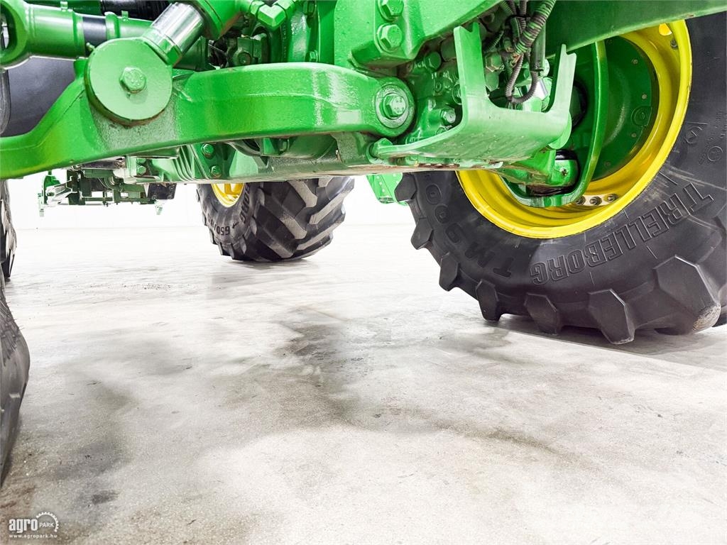 John Deere 8520 16/5 Powershift, ILS, 4 pár hidraulikakör, te Traktorok