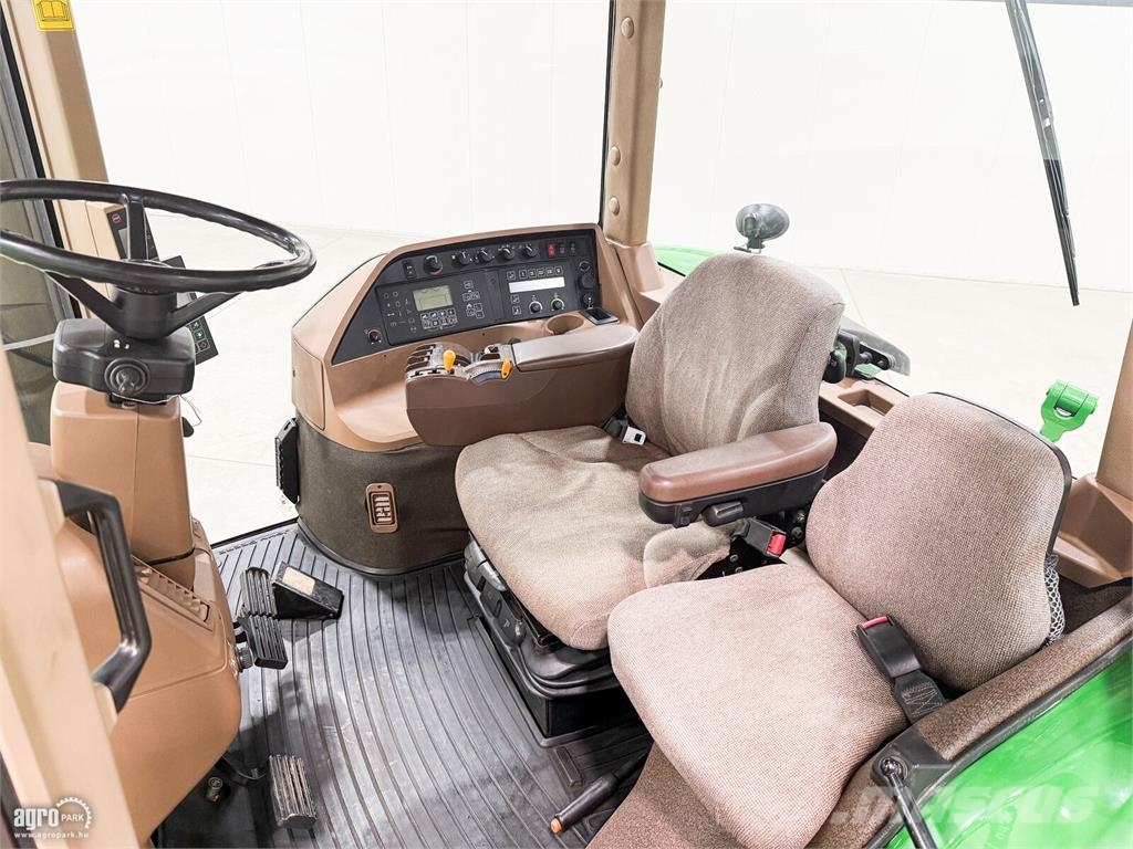 John Deere 8520 16/5 Powershift, ILS, 4 pár hidraulikakör, te Traktorok