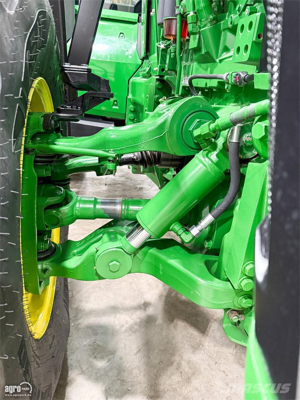 John Deere 8R 280 e23 Powershift 50 km/h váltó, rugózott híd, Traktoren