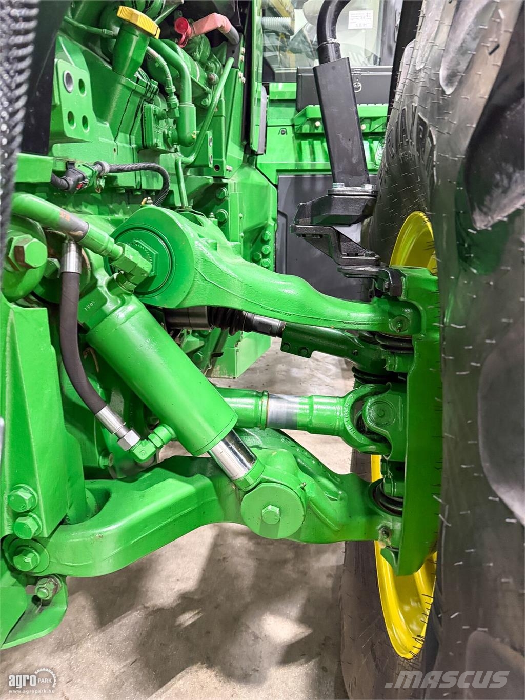 John Deere 8R 280 e23 Powershift 50 km/h váltó, rugózott híd, Traktoren