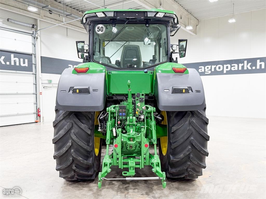 John Deere 8R 280 e23 Powershift 50 km/h váltó, rugózott híd, Traktoren