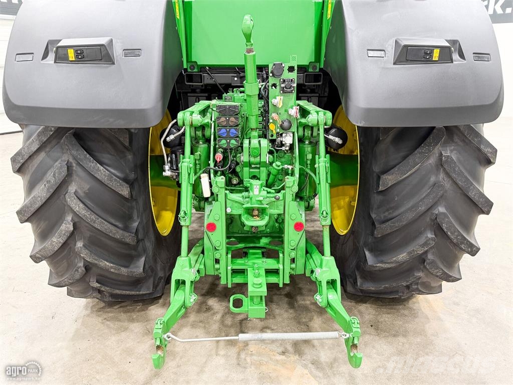 John Deere 8R 280 e23 Powershift 50 km/h váltó, rugózott híd, Traktoren