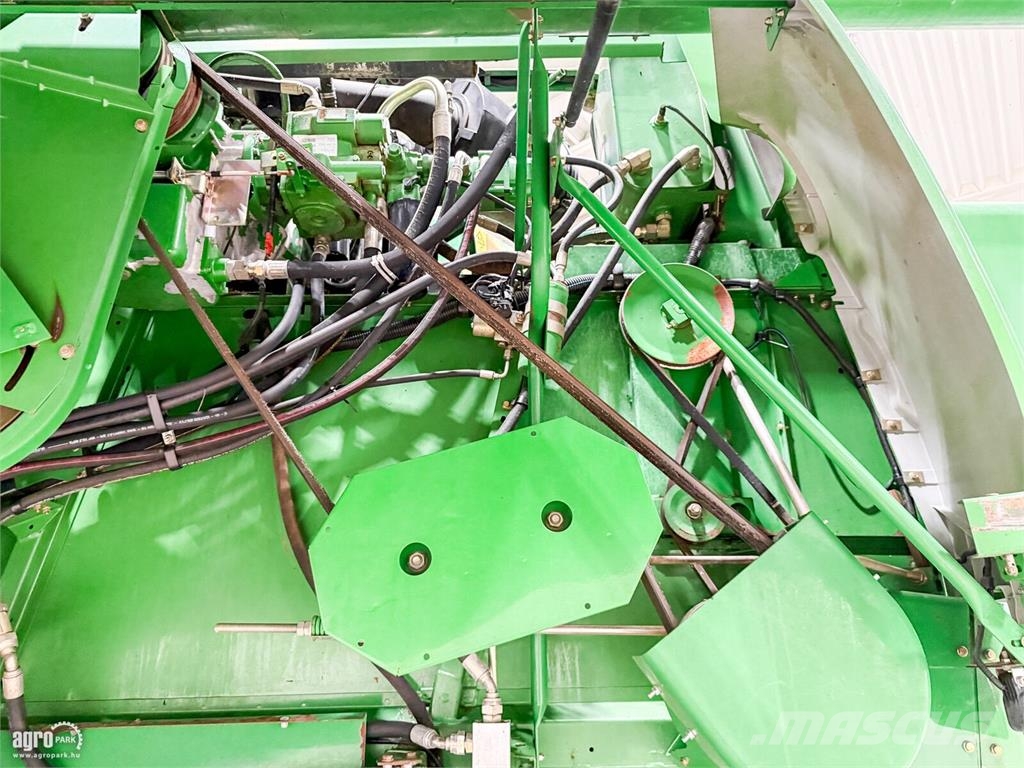 John Deere 9560 WTS 5 ládás kombájn, 5,5 méteres 618R asztal  Mietitrebbiatrici