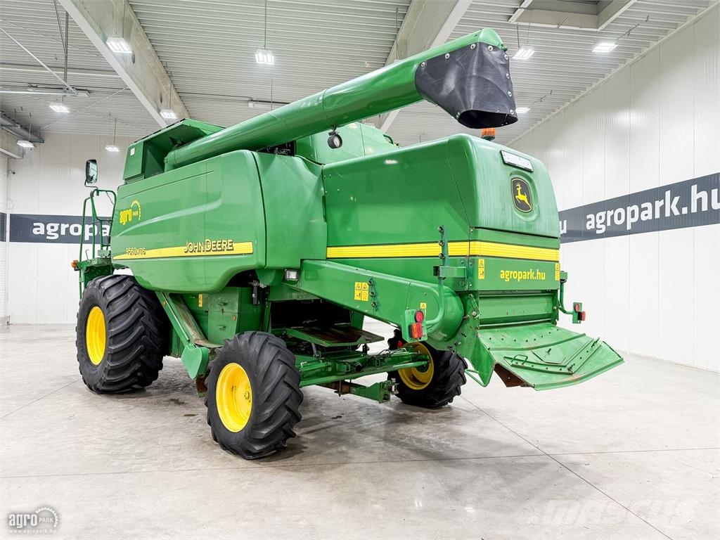 John Deere 9560 WTS 5 ládás kombájn, 5,5 méteres 618R asztal  Mietitrebbiatrici