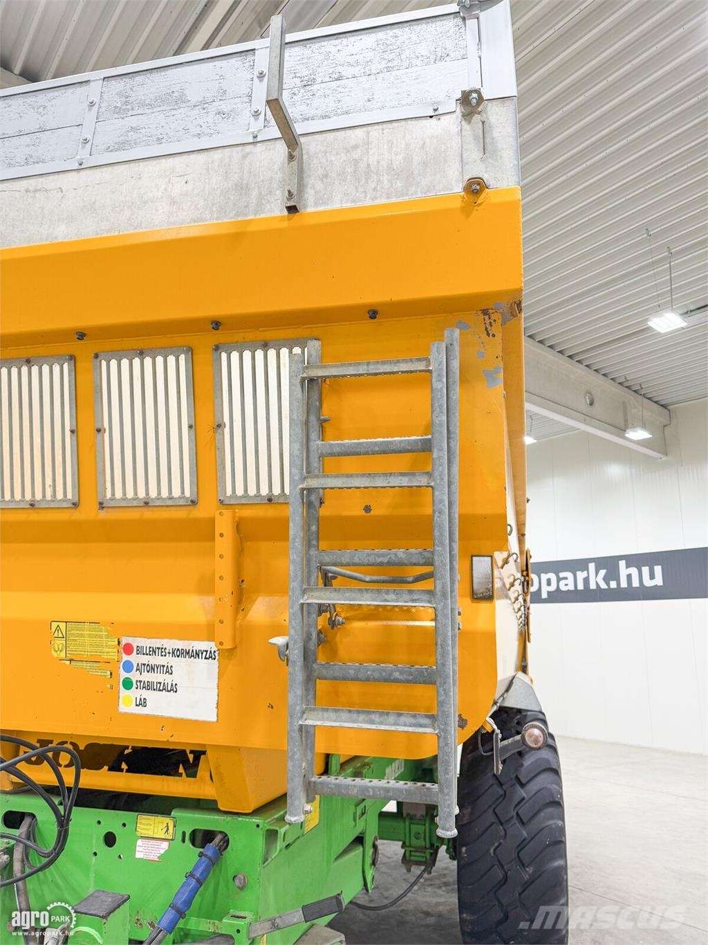 Joskin Trans-CAP 6500/18 BC125 18 tonnás hátrabillenő tek Самоскиди