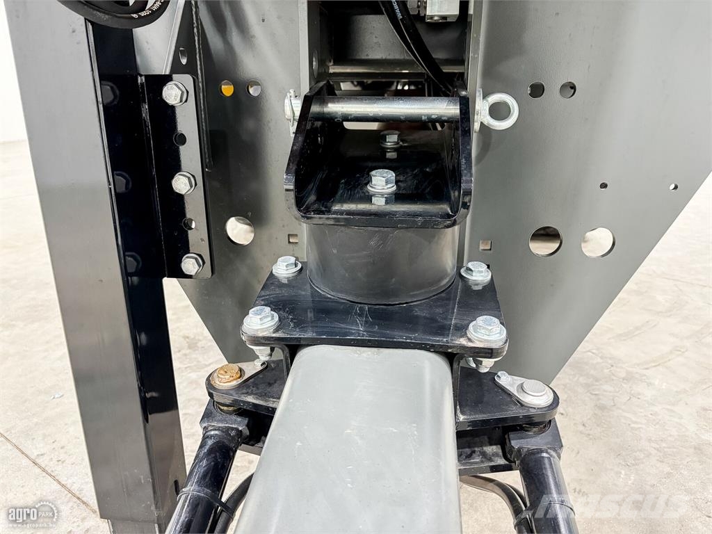 Krampe Rambody 900 (AS 900) 28.000 kg teherbírás, prémium 傾卸式拖車