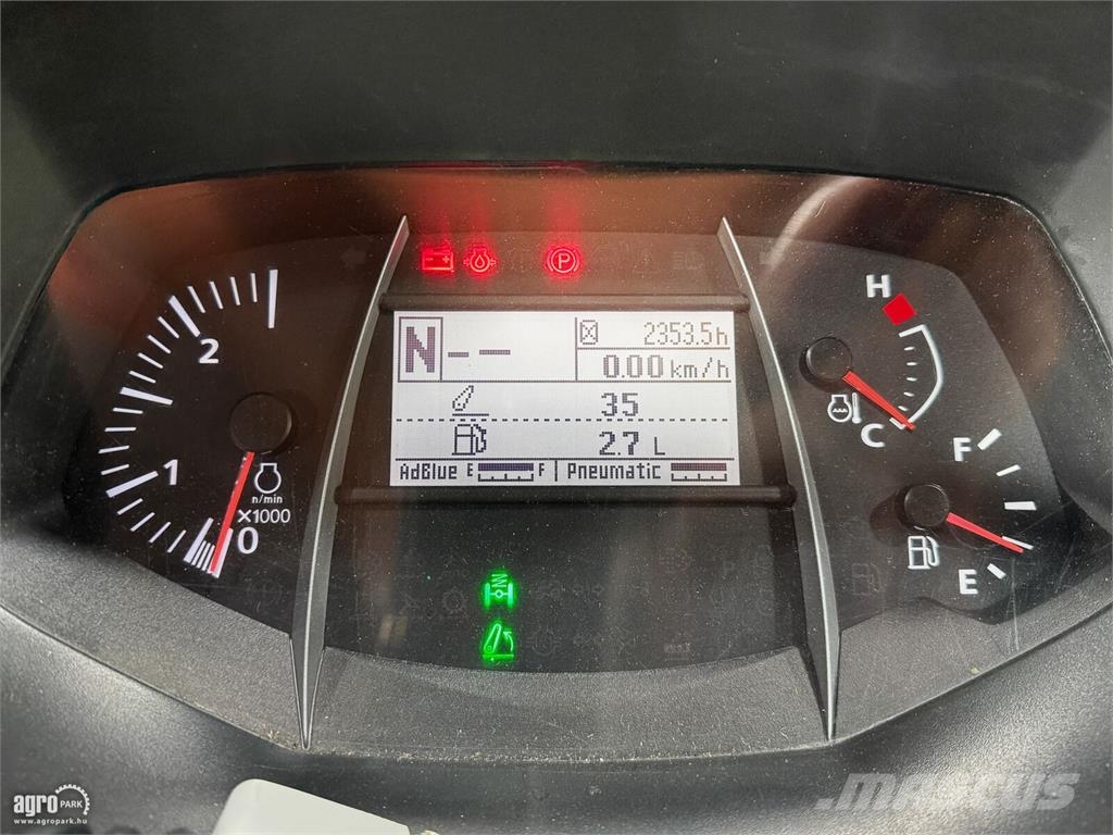 Kubota M7152 54/27 Powershift 50 km/h, rugózott híd, rugó الجرارات