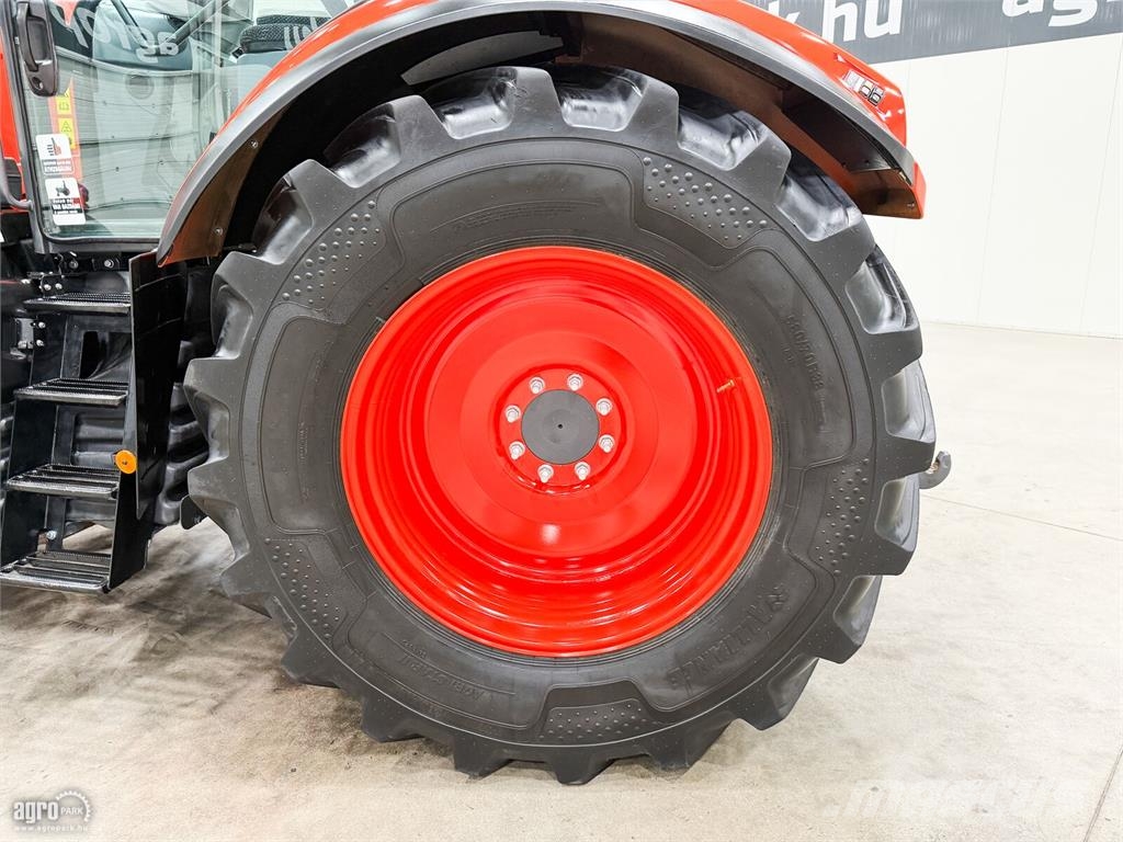 Kubota M7152 54/27 Powershift 50 km/h, rugózott híd, rugó الجرارات