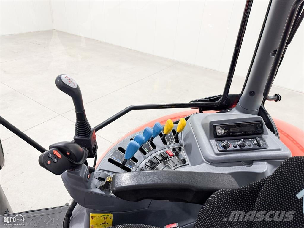 Kubota M7152 54/27 Powershift 50 km/h, rugózott híd, rugó الجرارات
