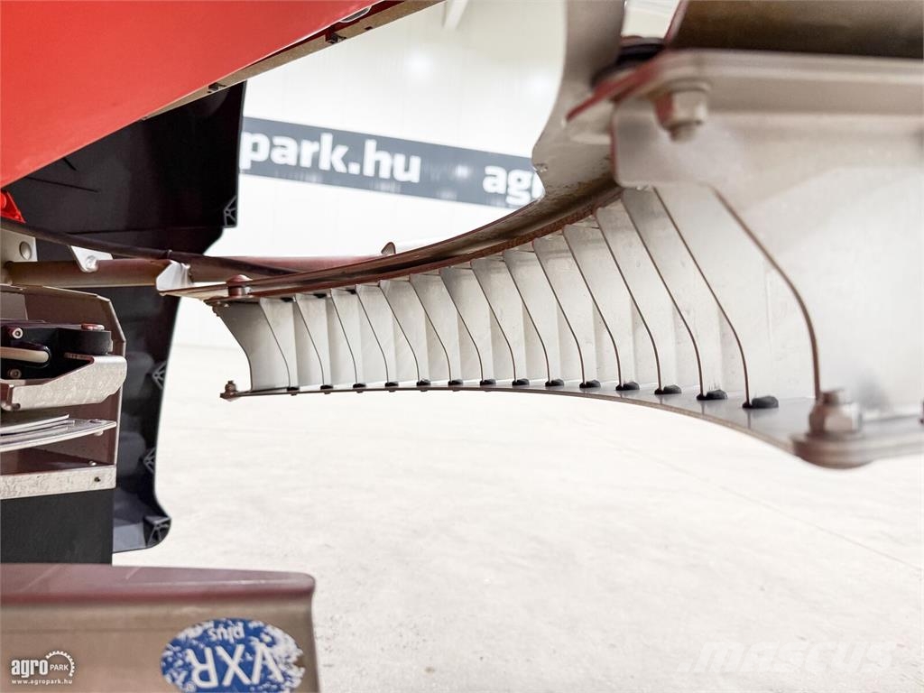 Kuhn Axis 40.2 M-EMC 3.200 literes műtrágyaszóró, EMC m Mineralgödselspridare
