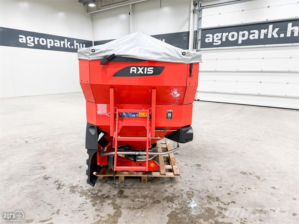 Kuhn Axis 40.2 M-EMC 3.200 literes műtrágyaszóró, EMC m Mineralgödselspridare
