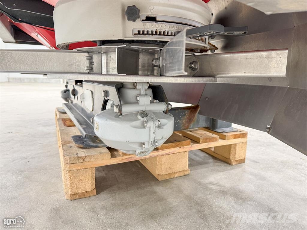 Kverneland RO-EDW 3.450 literes műtrágyaszóró, mérlegrendszer Mineral spreaders