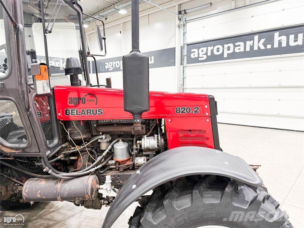 MTZ 820.2 egyenes híd, piros rendszám, 18.600 kg vonta Traktori
