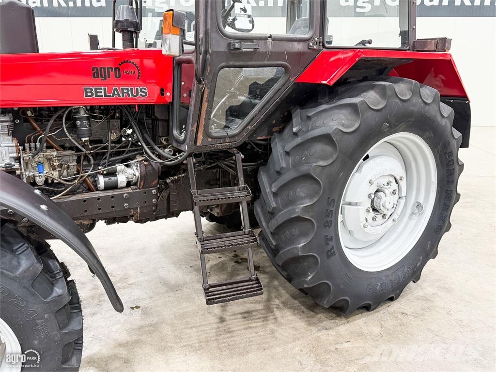 MTZ 820.2 egyenes híd, piros rendszám, 18.600 kg vonta Traktori
