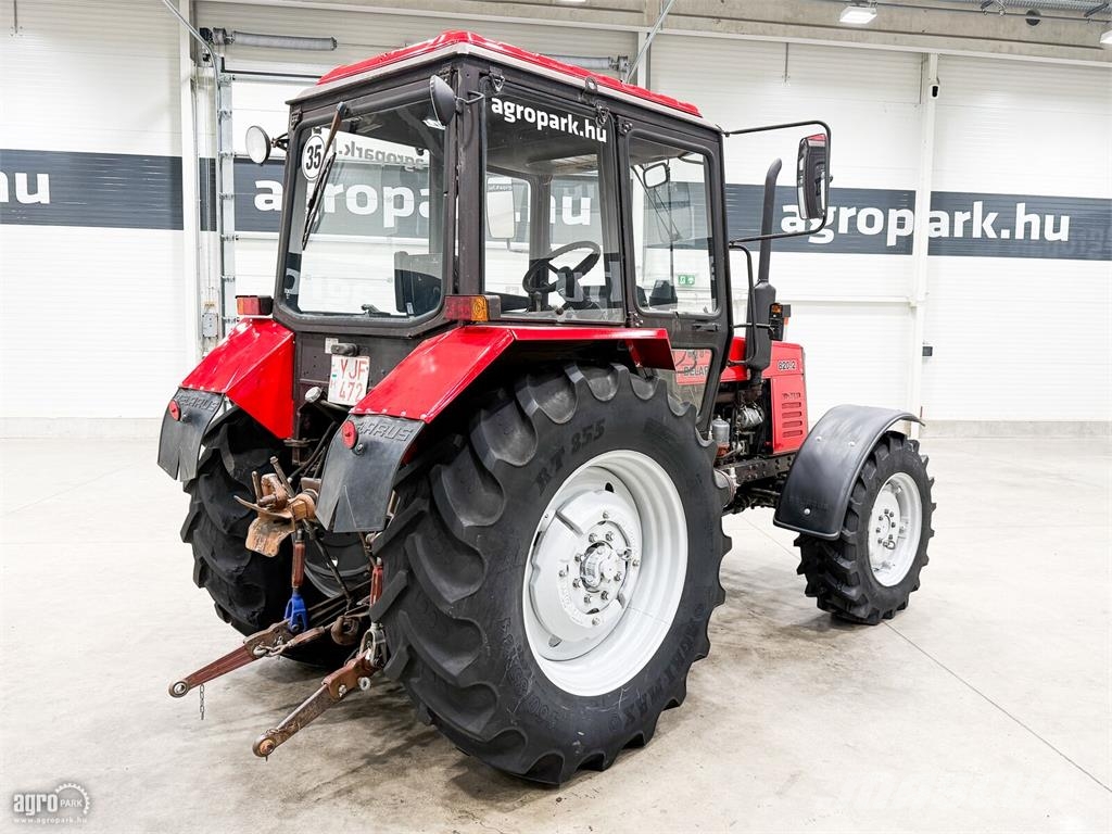 MTZ 820.2 egyenes híd, piros rendszám, 18.600 kg vonta Traktori