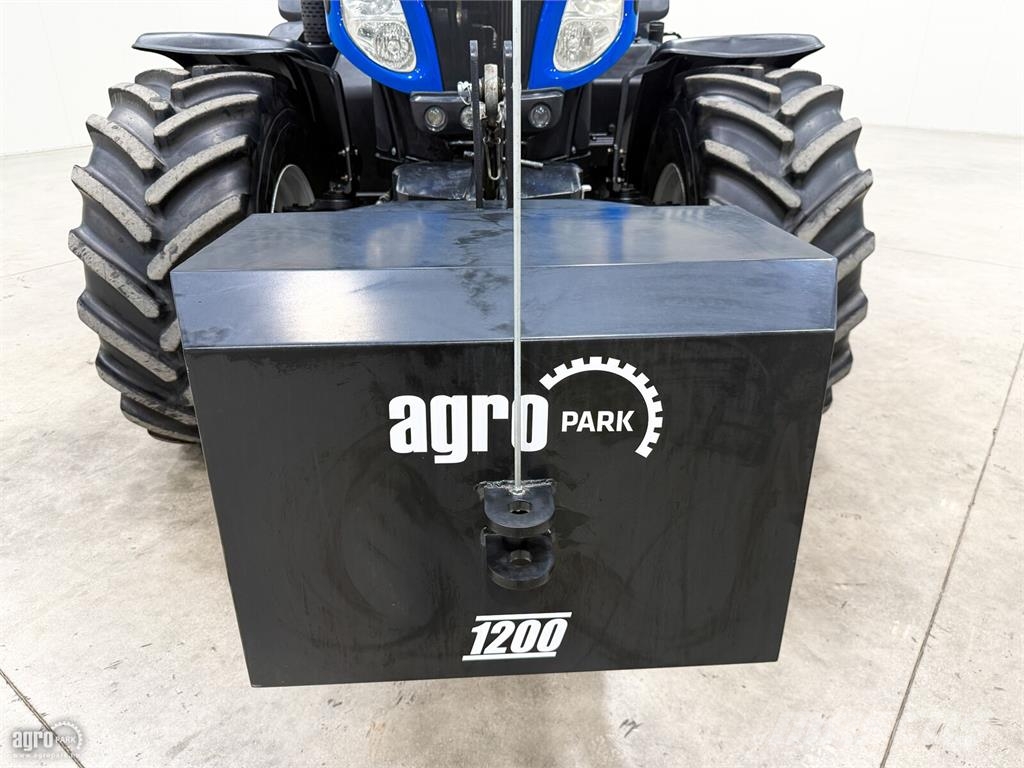 New Holland T8.360 19/4 Eco 40 km/h váltó, rugózott híd, rugóz Traktorok
