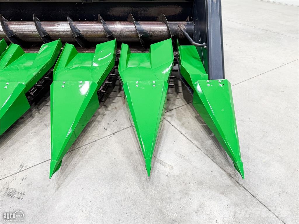 Oros Sun 12R 12 soros napraforgó vágóasztal, John Deere رؤوس الحصادات الدراسات