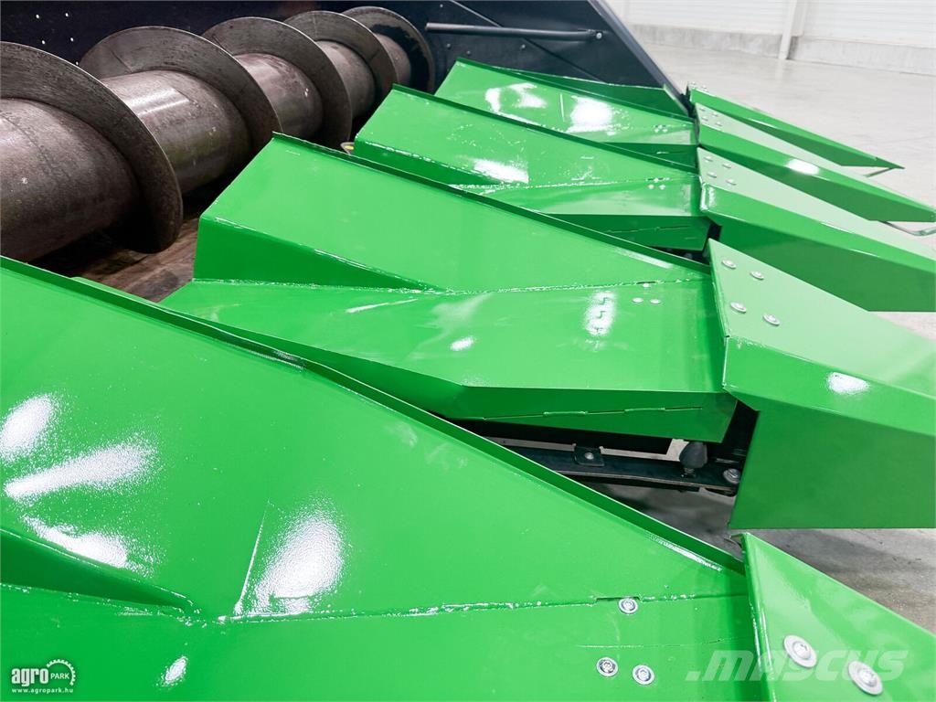 Oros Sun 12R 12 soros napraforgó vágóasztal, John Deere رؤوس الحصادات الدراسات