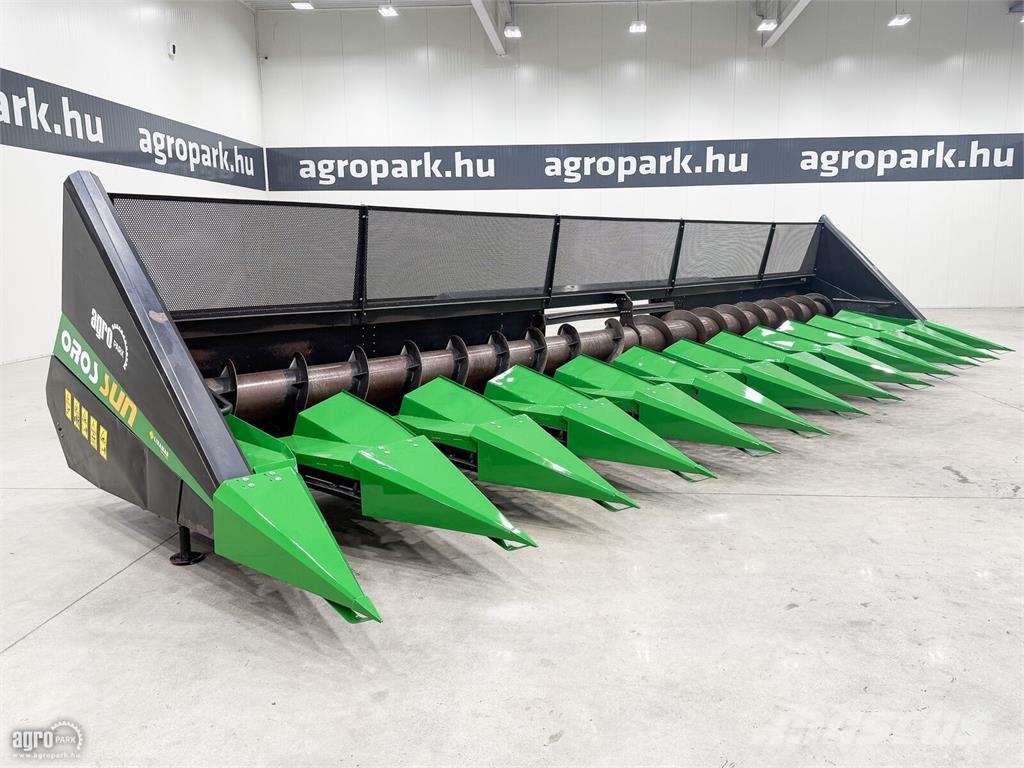 Oros Sun 12R 12 soros napraforgó vágóasztal, John Deere رؤوس الحصادات الدراسات