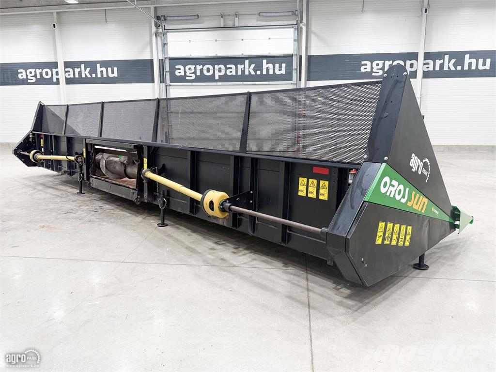 Oros Sun 12R 12 soros napraforgó vágóasztal, John Deere رؤوس الحصادات الدراسات