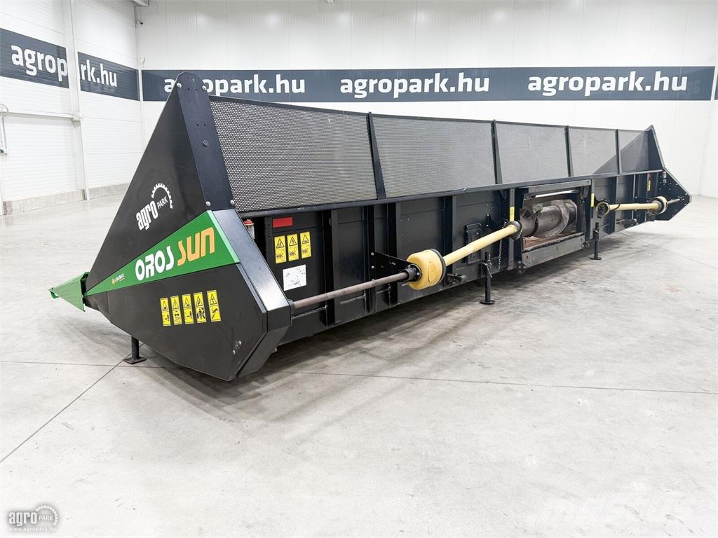 Oros Sun 12R 12 soros napraforgó vágóasztal, John Deere رؤوس الحصادات الدراسات