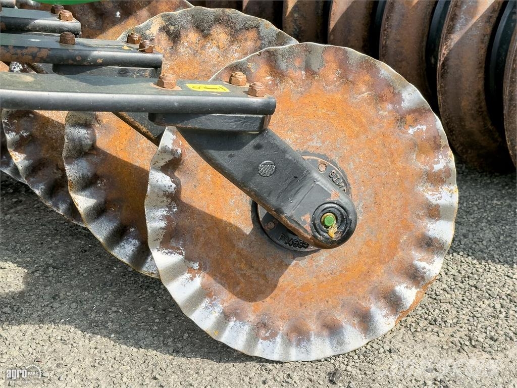 Simba X-Press 3.0 3 m függesztett rövidtárcsa, 2 tárcsas زحافات ساحقة